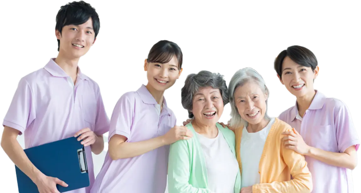入居者とスタッフが笑顔で交流している様子